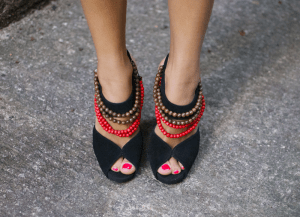 apairandaspareburberryinspireddiyshoes4