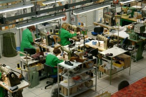 fabrication chaussures Manas