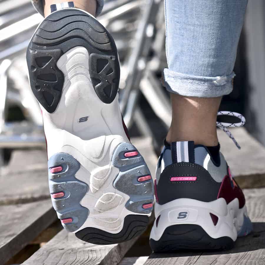 Baskets-Skechers-Dlites