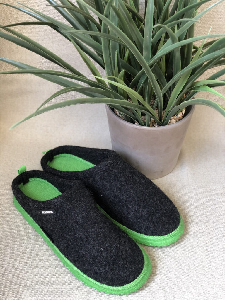 Mules grises Giesswein pour homme