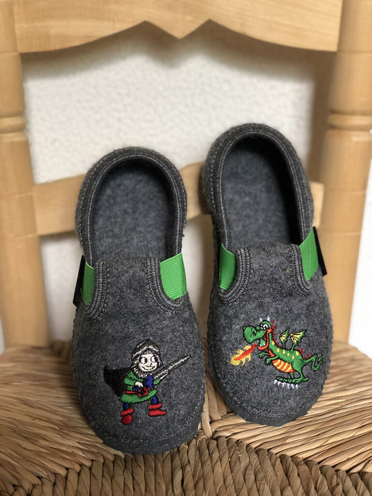 Chaussons gris Giesswein pour garçons