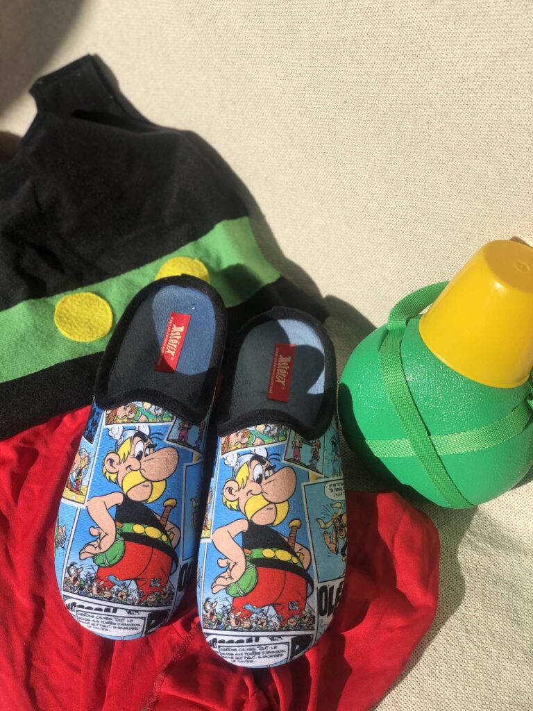 La maison de l'espadrille, chaussons astérix