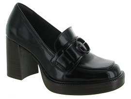 Mocassins noir pour femme de la marque Tamaris