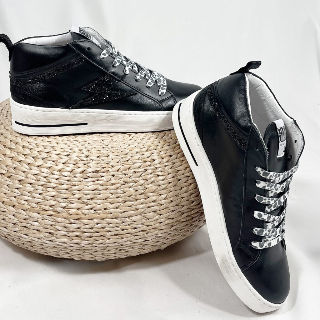 Basket femme montante noir cuir gibra a440