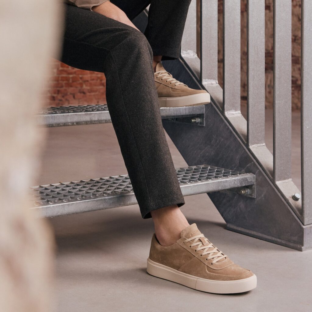 Basket en daim beige homme blackstone