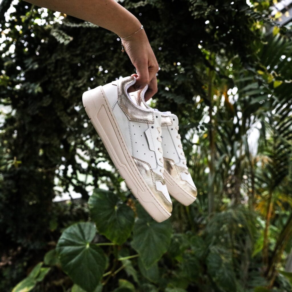 basket dorée femme schmoove