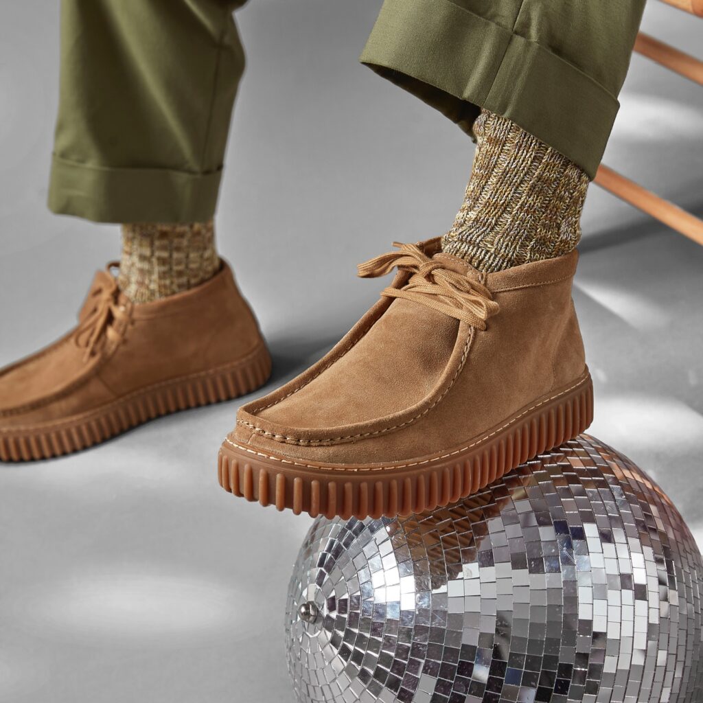 Clarks wallabee homme en daim beige
