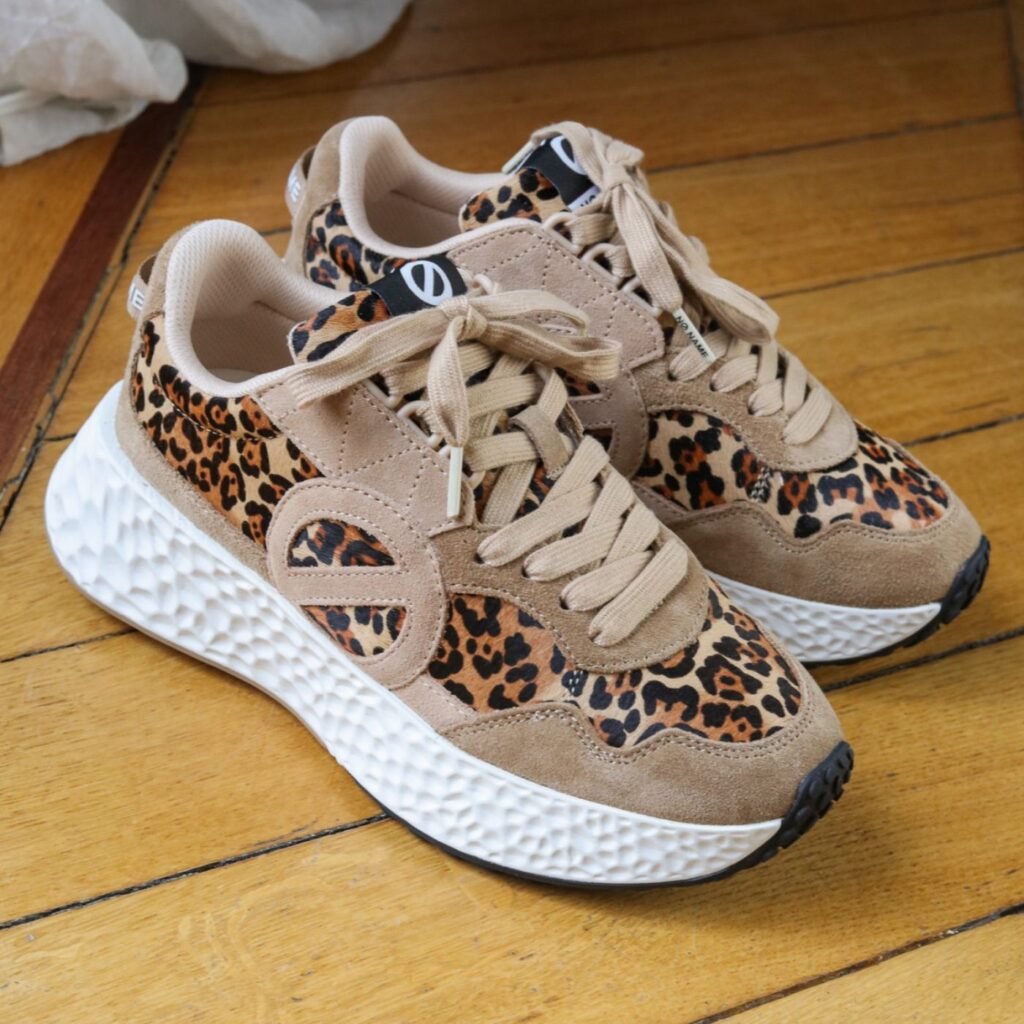 No name jogger leopard