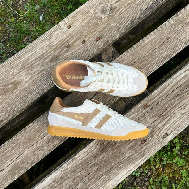 🌞 Coup de cœur du moment : la Tornado Zephyr signée Gola ! 🌞
.
Avec son look rétro revisité et son design ultra léger, c’est LA sneaker qu’on dégaine dès que les beaux jours arrivent ☀️👟 On adore sa maille crochet respirante, pile dans la tendance, qui apporte une touche de fraîcheur tout en finesse
.
Une basket à l’esprit cool et chic, prête à vous accompagner tout l’été ✨
.
✨ Dispo du 36 au 40
✨ Réf : 9875101
.
🇫🇷 WWW.CHAUSSURESONLINE.COM
E-shop français au pays du Mont-Blanc
.
#nouvellecollection #fashion #gola #golaclassics #sneakers #summerstyle #summervibe #tendancemode #mode #SneakerStyle #newcollection